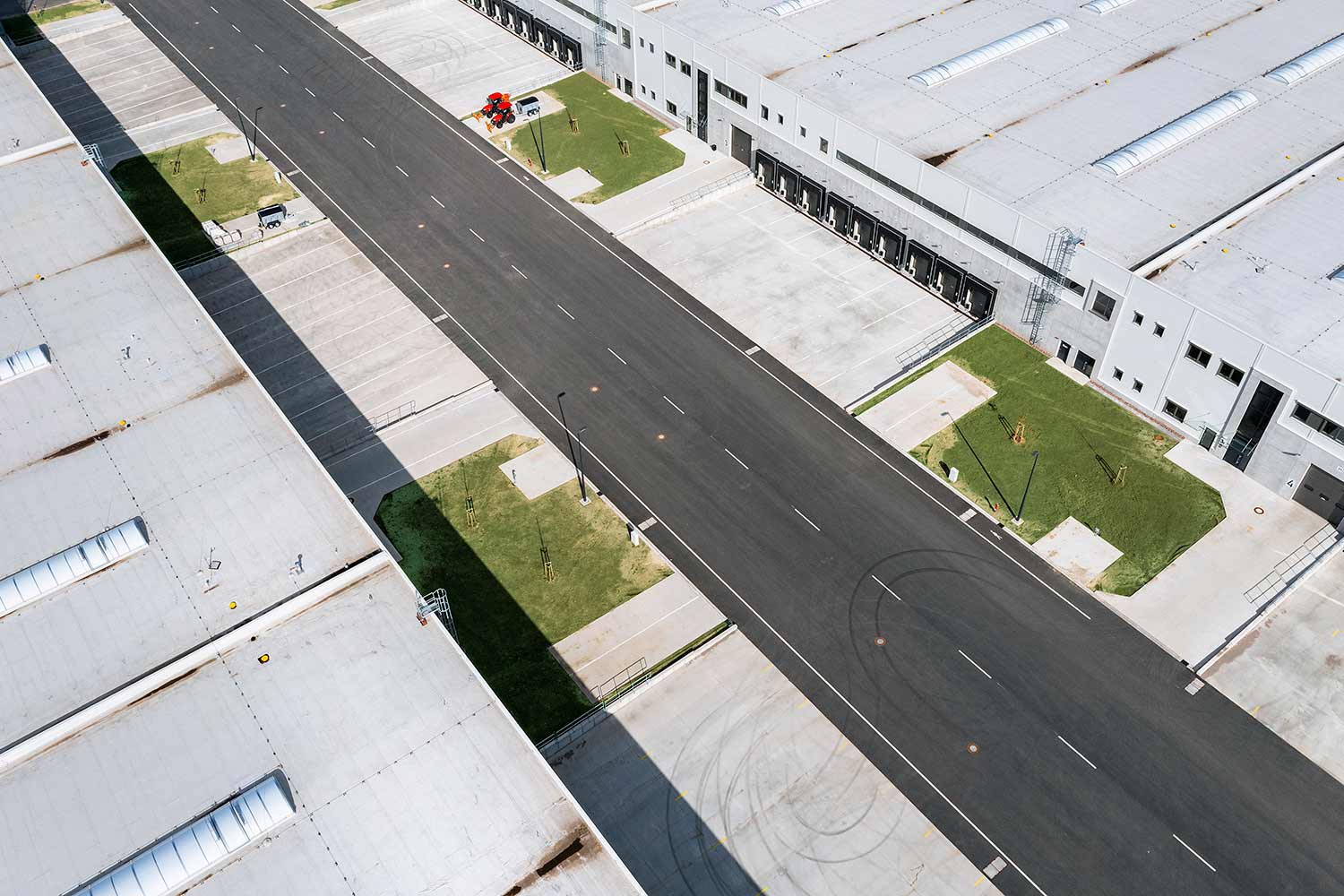 FUCHS_Logistikzentrum_HC_Luftbild_Verkehrswege_1500x1000_3