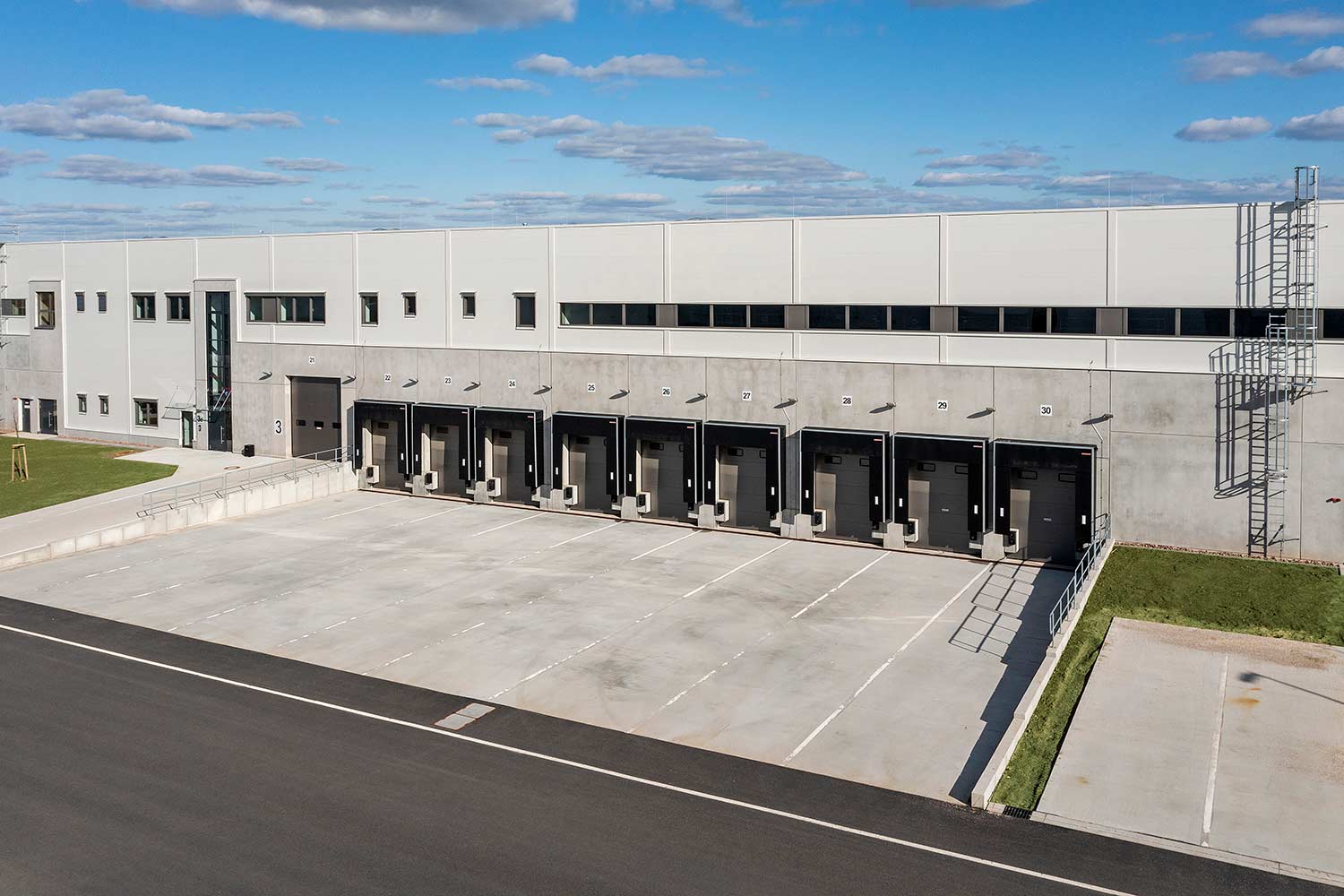 LZM_Logistikzentrum_Mittelsachsen_Halle_1500x1000_8